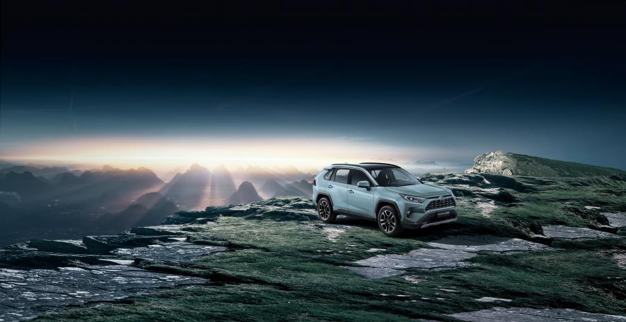  Toyota RAV4 2019 года  (CN) (фото 3 из 4)